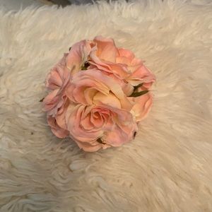 NWOT- Pier 1 flower ball